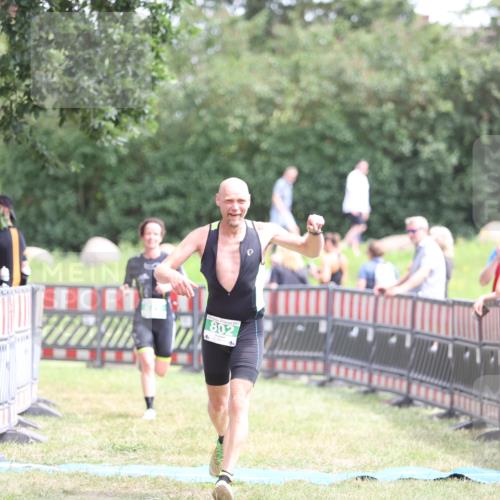 21.06.2026 - 29. Vierlanden-Triathlon Andreas Tolksdorf http://msf.ph/oto/9891282 21.06.2026 13:20:52 Ziel 802, 876, 802, 876 meine-sportfotos.de