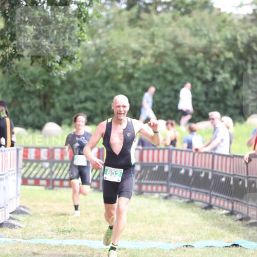 21.06.2026 - 29. Vierlanden-Triathlon Andreas Tolksdorf http://msf.ph/oto/9891283 21.06.2026 13:20:52 Ziel 802, 876, 802, 876 meine-sportfotos.de