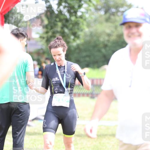 21.06.2026 - 29. Vierlanden-Triathlon Andreas Tolksdorf http://msf.ph/oto/9891297 21.06.2026 13:21:05 Ziel  meine-sportfotos.de