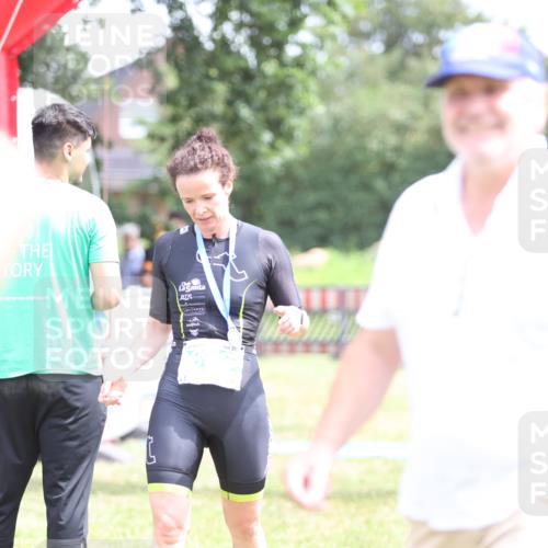 21.06.2026 - 29. Vierlanden-Triathlon Andreas Tolksdorf http://msf.ph/oto/9891298 21.06.2026 13:21:05 Ziel  meine-sportfotos.de
