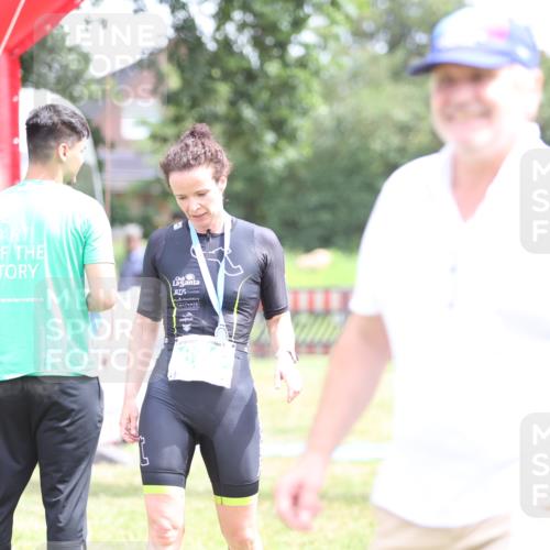 21.06.2026 - 29. Vierlanden-Triathlon Andreas Tolksdorf http://msf.ph/oto/9891299 21.06.2026 13:21:05 Ziel  meine-sportfotos.de
