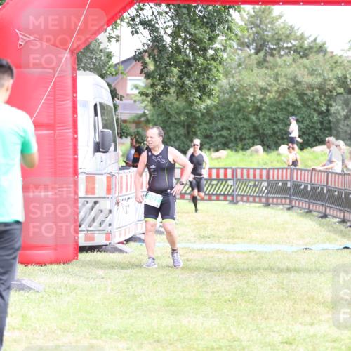 21.06.2026 - 29. Vierlanden-Triathlon Andreas Tolksdorf http://msf.ph/oto/9891306 21.06.2026 13:21:19 Ziel 176, 807, 176, 807 meine-sportfotos.de