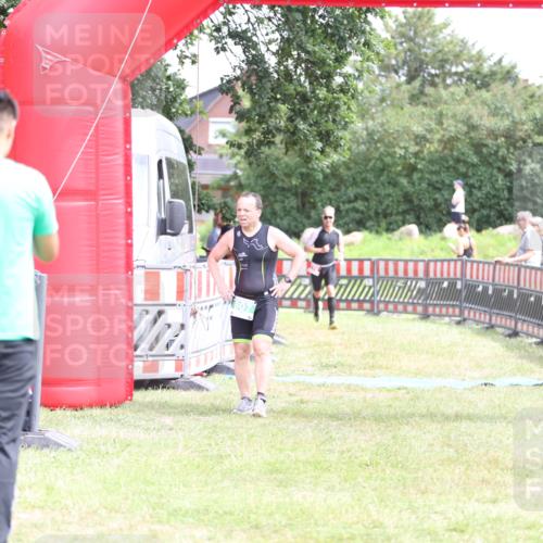21.06.2026 - 29. Vierlanden-Triathlon Andreas Tolksdorf http://msf.ph/oto/9891310 21.06.2026 13:21:20 Ziel 176, 807, 176, 807 meine-sportfotos.de