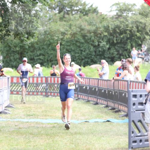 21.06.2026 - 29. Vierlanden-Triathlon Andreas Tolksdorf http://msf.ph/oto/9891343 21.06.2026 13:22:02 Ziel 195, 740, 984, 195, 740, 984 meine-sportfotos.de