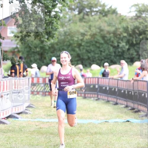 21.06.2026 - 29. Vierlanden-Triathlon Andreas Tolksdorf http://msf.ph/oto/9891351 21.06.2026 13:22:03 Ziel 195, 740, 984, 195, 740, 984 meine-sportfotos.de