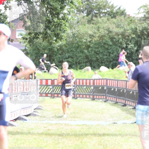 21.06.2026 - 29. Vierlanden-Triathlon Andreas Tolksdorf http://msf.ph/oto/9891374 21.06.2026 13:22:20 Ziel 293, 779, 1014, 293, 779, 1014 meine-sportfotos.de