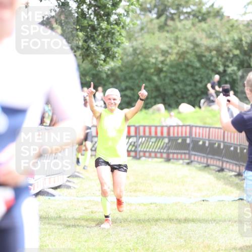 21.06.2026 - 29. Vierlanden-Triathlon Andreas Tolksdorf http://msf.ph/oto/9891397 21.06.2026 13:22:25 Ziel 293, 756, 779, 1014, 293, 756, 779, 1014 meine-sportfotos.de