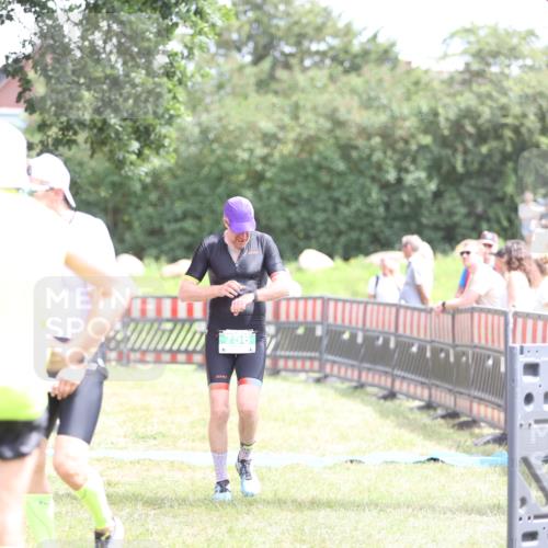 21.06.2026 - 29. Vierlanden-Triathlon Andreas Tolksdorf http://msf.ph/oto/9891404 21.06.2026 13:22:37 Ziel 756, 1017, 756, 1017 meine-sportfotos.de