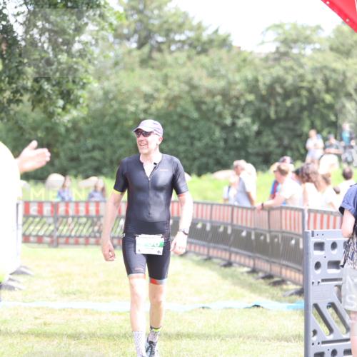 21.06.2026 - 29. Vierlanden-Triathlon Andreas Tolksdorf http://msf.ph/oto/9891407 21.06.2026 13:22:39 Ziel 756, 1017, 756, 1017 meine-sportfotos.de