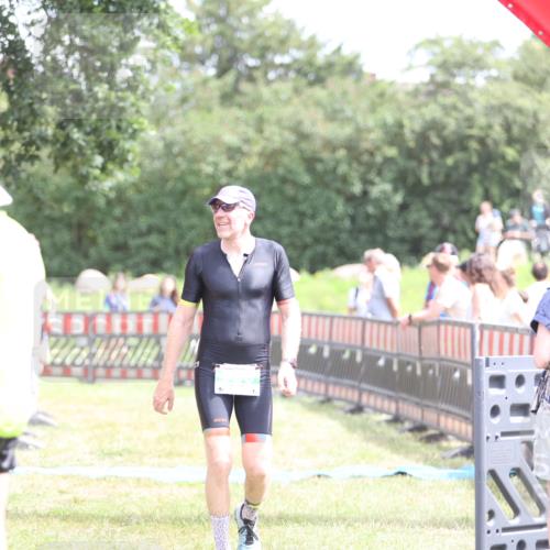 21.06.2026 - 29. Vierlanden-Triathlon Andreas Tolksdorf http://msf.ph/oto/9891410 21.06.2026 13:22:39 Ziel 756, 1017, 756, 1017 meine-sportfotos.de