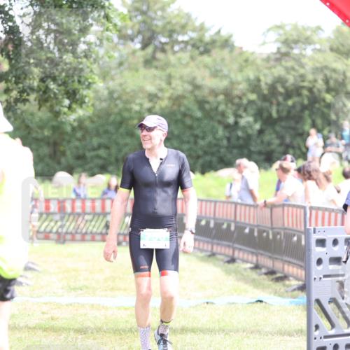 21.06.2026 - 29. Vierlanden-Triathlon Andreas Tolksdorf http://msf.ph/oto/9891411 21.06.2026 13:22:39 Ziel 756, 1017, 756, 1017 meine-sportfotos.de