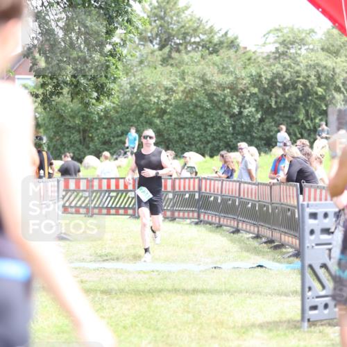 21.06.2026 - 29. Vierlanden-Triathlon Andreas Tolksdorf http://msf.ph/oto/9891430 21.06.2026 13:22:58 Ziel 630, 675, 729, 731, 630, 675, 729, 731 meine-sportfotos.de