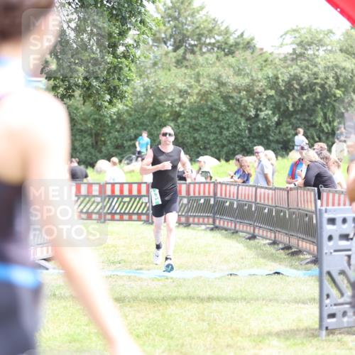 21.06.2026 - 29. Vierlanden-Triathlon Andreas Tolksdorf http://msf.ph/oto/9891435 21.06.2026 13:22:58 Ziel 630, 675, 729, 731, 630, 675, 729, 731 meine-sportfotos.de