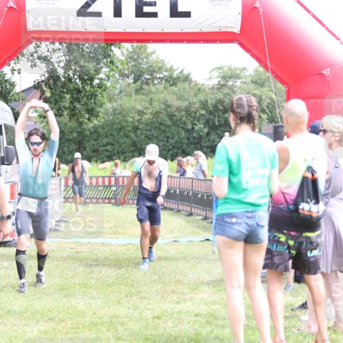 21.06.2026 - 29. Vierlanden-Triathlon Andreas Tolksdorf http://msf.ph/oto/9891456 21.06.2026 13:23:10 Ziel 39, 630, 729, 39, 630, 729 meine-sportfotos.de