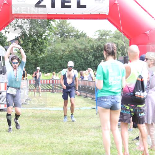 21.06.2026 - 29. Vierlanden-Triathlon Andreas Tolksdorf http://msf.ph/oto/9891458 21.06.2026 13:23:10 Ziel 39, 630, 729, 39, 630, 729 meine-sportfotos.de