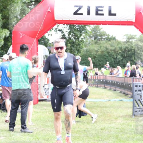 21.06.2026 - 29. Vierlanden-Triathlon Andreas Tolksdorf http://msf.ph/oto/9891483 21.06.2026 13:23:43 Ziel 896, 896 meine-sportfotos.de