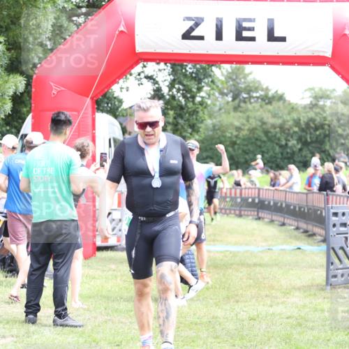 21.06.2026 - 29. Vierlanden-Triathlon Andreas Tolksdorf http://msf.ph/oto/9891484 21.06.2026 13:23:43 Ziel 896, 896 meine-sportfotos.de