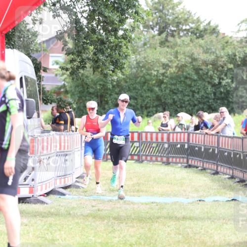 21.06.2026 - 29. Vierlanden-Triathlon Andreas Tolksdorf http://msf.ph/oto/9891488 21.06.2026 13:24:05 Ziel 633, 759, 1000, 633, 759, 1000 meine-sportfotos.de