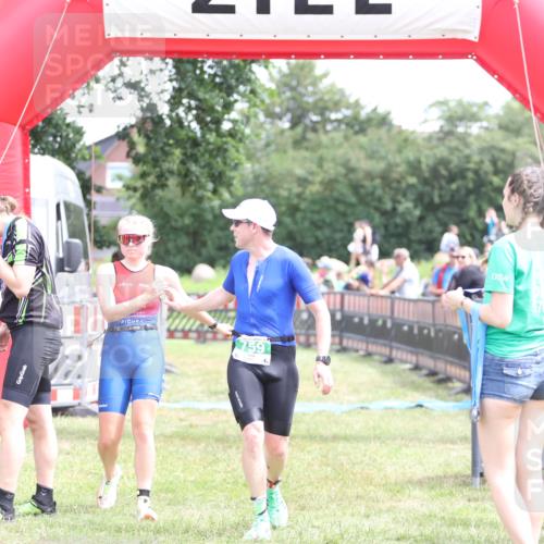 21.06.2026 - 29. Vierlanden-Triathlon Andreas Tolksdorf http://msf.ph/oto/9891507 21.06.2026 13:24:08 Ziel 633, 759, 777, 983, 1000, 633, 759, 777, 983, 1000 meine-sportfotos.de