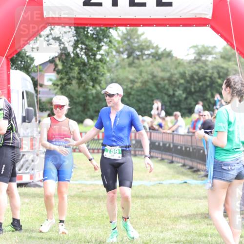 21.06.2026 - 29. Vierlanden-Triathlon Andreas Tolksdorf http://msf.ph/oto/9891510 21.06.2026 13:24:09 Ziel 633, 759, 777, 983, 1000, 633, 759, 777, 983, 1000 meine-sportfotos.de