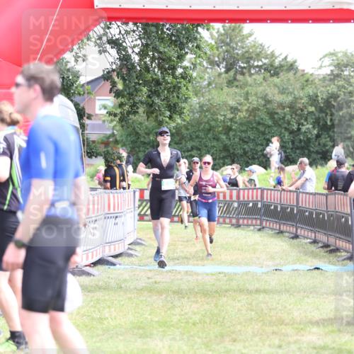 21.06.2026 - 29. Vierlanden-Triathlon Andreas Tolksdorf http://msf.ph/oto/9891512 21.06.2026 13:24:15 Ziel 288, 633, 680, 777, 983, 985, 288, 633, 680, 777, 983, 985 meine-sportfotos.de