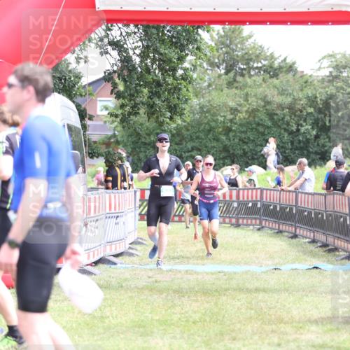 21.06.2026 - 29. Vierlanden-Triathlon Andreas Tolksdorf http://msf.ph/oto/9891514 21.06.2026 13:24:15 Ziel 288, 633, 680, 777, 983, 985, 288, 633, 680, 777, 983, 985 meine-sportfotos.de