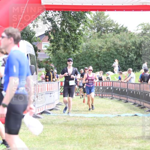 21.06.2026 - 29. Vierlanden-Triathlon Andreas Tolksdorf http://msf.ph/oto/9891515 21.06.2026 13:24:15 Ziel 288, 633, 680, 777, 983, 985, 288, 633, 680, 777, 983, 985 meine-sportfotos.de