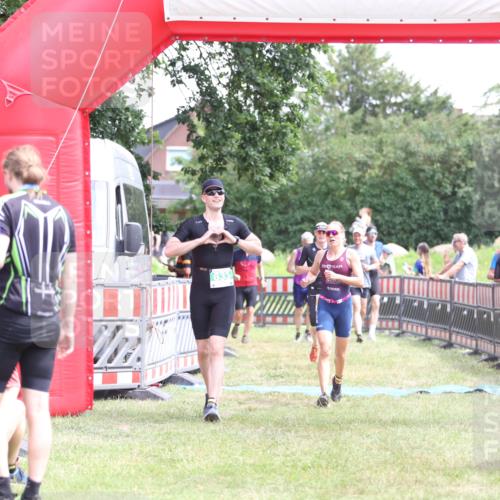 21.06.2026 - 29. Vierlanden-Triathlon Andreas Tolksdorf http://msf.ph/oto/9891527 21.06.2026 13:24:16 Ziel 288, 633, 680, 777, 983, 985, 288, 633, 680, 777, 983, 985 meine-sportfotos.de