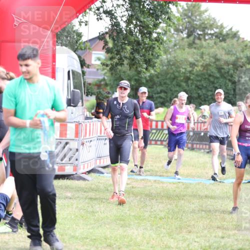 21.06.2026 - 29. Vierlanden-Triathlon Andreas Tolksdorf http://msf.ph/oto/9891539 21.06.2026 13:24:20 Ziel 288, 633, 680, 777, 983, 985, 288, 633, 680, 777, 983, 985 meine-sportfotos.de