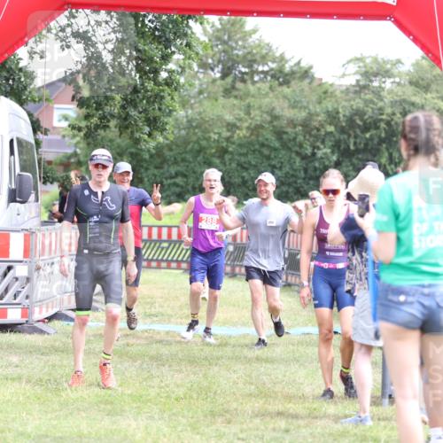 21.06.2026 - 29. Vierlanden-Triathlon Andreas Tolksdorf http://msf.ph/oto/9891549 21.06.2026 13:24:21 Ziel 288, 628, 633, 680, 777, 983, 985, 288, 628, 633, 680, 777, 983, 985 meine-sportfotos.de