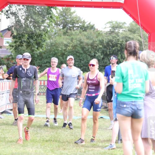 21.06.2026 - 29. Vierlanden-Triathlon Andreas Tolksdorf http://msf.ph/oto/9891557 21.06.2026 13:24:22 Ziel 288, 628, 680, 777, 983, 985, 288, 628, 680, 777, 983, 985 meine-sportfotos.de