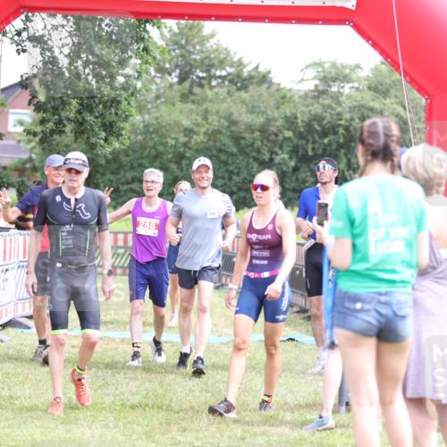 21.06.2026 - 29. Vierlanden-Triathlon Andreas Tolksdorf http://msf.ph/oto/9891558 21.06.2026 13:24:22 Ziel 288, 628, 680, 777, 983, 985, 288, 628, 680, 777, 983, 985 meine-sportfotos.de