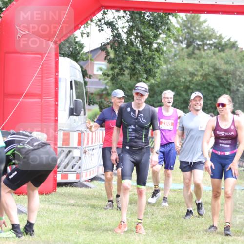 21.06.2026 - 29. Vierlanden-Triathlon Andreas Tolksdorf http://msf.ph/oto/9891561 21.06.2026 13:24:23 Ziel 288, 628, 643, 652, 680, 777, 985, 288, 628, 643, 652, 680, 777, 985 meine-sportfotos.de