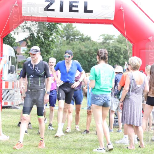 21.06.2026 - 29. Vierlanden-Triathlon Andreas Tolksdorf http://msf.ph/oto/9891582 21.06.2026 13:24:26 Ziel 288, 628, 643, 652, 680, 985, 288, 628, 643, 652, 680, 985 meine-sportfotos.de