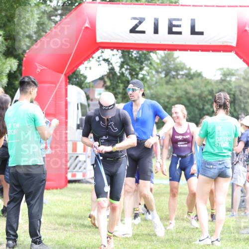 21.06.2026 - 29. Vierlanden-Triathlon Andreas Tolksdorf http://msf.ph/oto/9891586 21.06.2026 13:24:28 Ziel 628, 643, 652, 985, 628, 643, 652, 985 meine-sportfotos.de