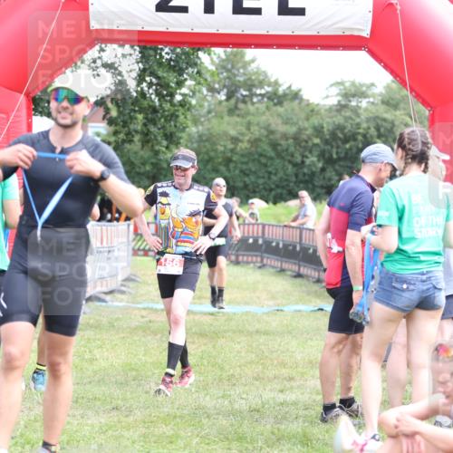 21.06.2026 - 29. Vierlanden-Triathlon Andreas Tolksdorf http://msf.ph/oto/9891590 21.06.2026 13:24:58 Ziel 717, 717 meine-sportfotos.de