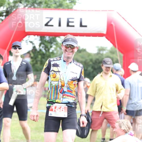 21.06.2026 - 29. Vierlanden-Triathlon Andreas Tolksdorf http://msf.ph/oto/9891605 21.06.2026 13:25:14 Ziel 994, 994 meine-sportfotos.de