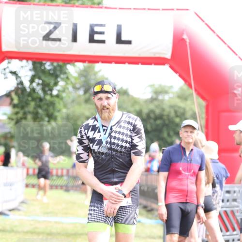 21.06.2026 - 29. Vierlanden-Triathlon Andreas Tolksdorf http://msf.ph/oto/9891624 21.06.2026 13:26:00 Ziel 287, 656, 287, 656 meine-sportfotos.de
