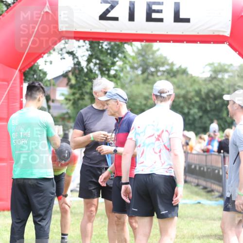 21.06.2026 - 29. Vierlanden-Triathlon Andreas Tolksdorf http://msf.ph/oto/9891637 21.06.2026 13:26:14 Ziel 135, 135 meine-sportfotos.de