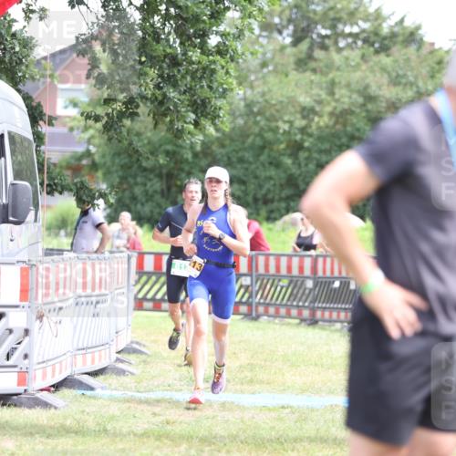 21.06.2026 - 29. Vierlanden-Triathlon Andreas Tolksdorf http://msf.ph/oto/9891655 21.06.2026 13:26:36 Ziel 817, 1013, 817, 1013 meine-sportfotos.de