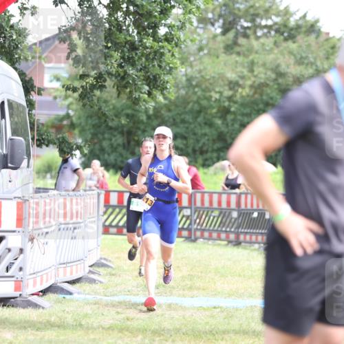 21.06.2026 - 29. Vierlanden-Triathlon Andreas Tolksdorf http://msf.ph/oto/9891656 21.06.2026 13:26:37 Ziel 817, 1013, 817, 1013 meine-sportfotos.de