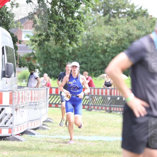 21.06.2026 - 29. Vierlanden-Triathlon Andreas Tolksdorf http://msf.ph/oto/9891659 21.06.2026 13:26:37 Ziel 817, 1013, 817, 1013 meine-sportfotos.de