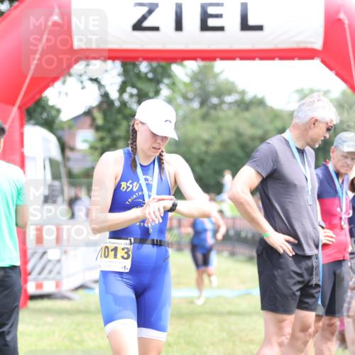 21.06.2026 - 29. Vierlanden-Triathlon Andreas Tolksdorf http://msf.ph/oto/9891665 21.06.2026 13:26:52 Ziel 242, 992, 242, 992 meine-sportfotos.de