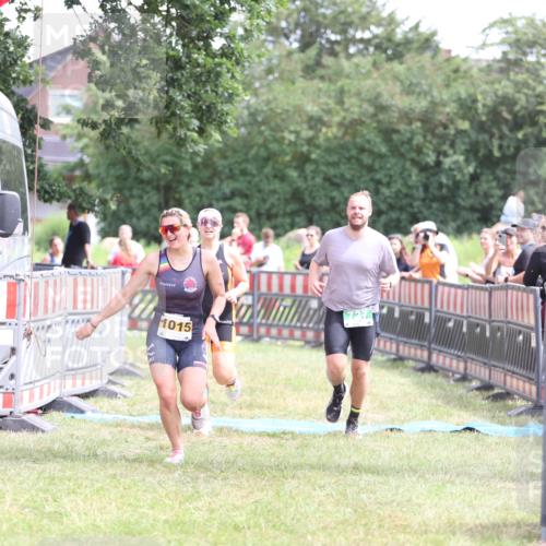 21.06.2026 - 29. Vierlanden-Triathlon Andreas Tolksdorf http://msf.ph/oto/9891691 21.06.2026 13:27:43 Ziel 727, 990, 995, 1015, 727, 990, 995, 1015 meine-sportfotos.de