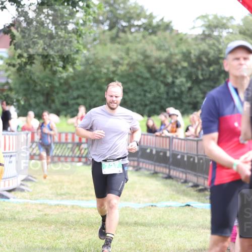21.06.2026 - 29. Vierlanden-Triathlon Andreas Tolksdorf http://msf.ph/oto/9891696 21.06.2026 13:27:46 Ziel 727, 990, 995, 1015, 727, 990, 995, 1015 meine-sportfotos.de