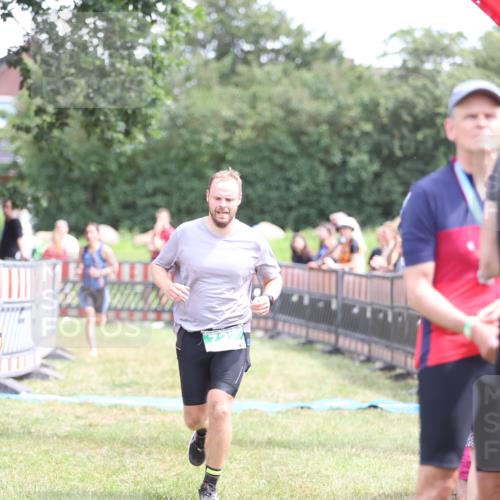 21.06.2026 - 29. Vierlanden-Triathlon Andreas Tolksdorf http://msf.ph/oto/9891697 21.06.2026 13:27:46 Ziel 727, 990, 995, 1015, 727, 990, 995, 1015 meine-sportfotos.de