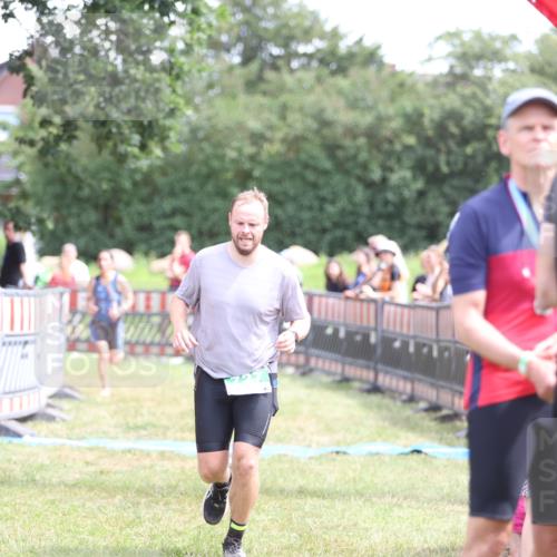 21.06.2026 - 29. Vierlanden-Triathlon Andreas Tolksdorf http://msf.ph/oto/9891698 21.06.2026 13:27:46 Ziel 727, 990, 995, 1015, 727, 990, 995, 1015 meine-sportfotos.de