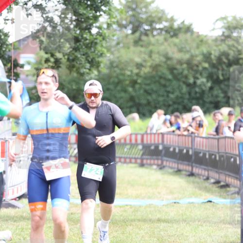 21.06.2026 - 29. Vierlanden-Triathlon Andreas Tolksdorf http://msf.ph/oto/9891709 21.06.2026 13:28:07 Ziel 724, 1020, 724, 1020 meine-sportfotos.de