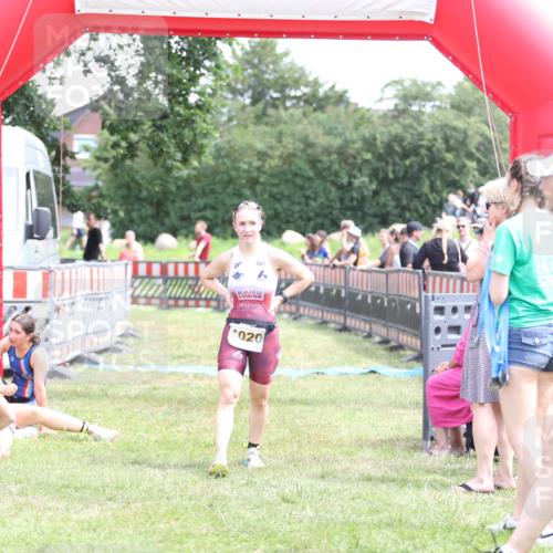 21.06.2026 - 29. Vierlanden-Triathlon Andreas Tolksdorf http://msf.ph/oto/9891732 21.06.2026 13:28:19 Ziel 684, 835, 684, 835 meine-sportfotos.de