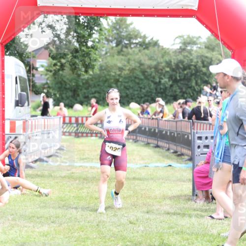 21.06.2026 - 29. Vierlanden-Triathlon Andreas Tolksdorf http://msf.ph/oto/9891735 21.06.2026 13:28:19 Ziel 684, 835, 684, 835 meine-sportfotos.de